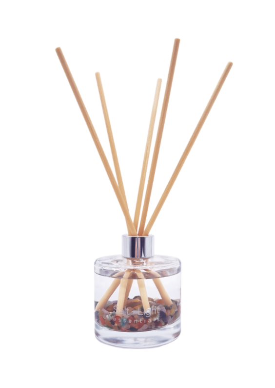 Reed diffuser with mixed crystal chips